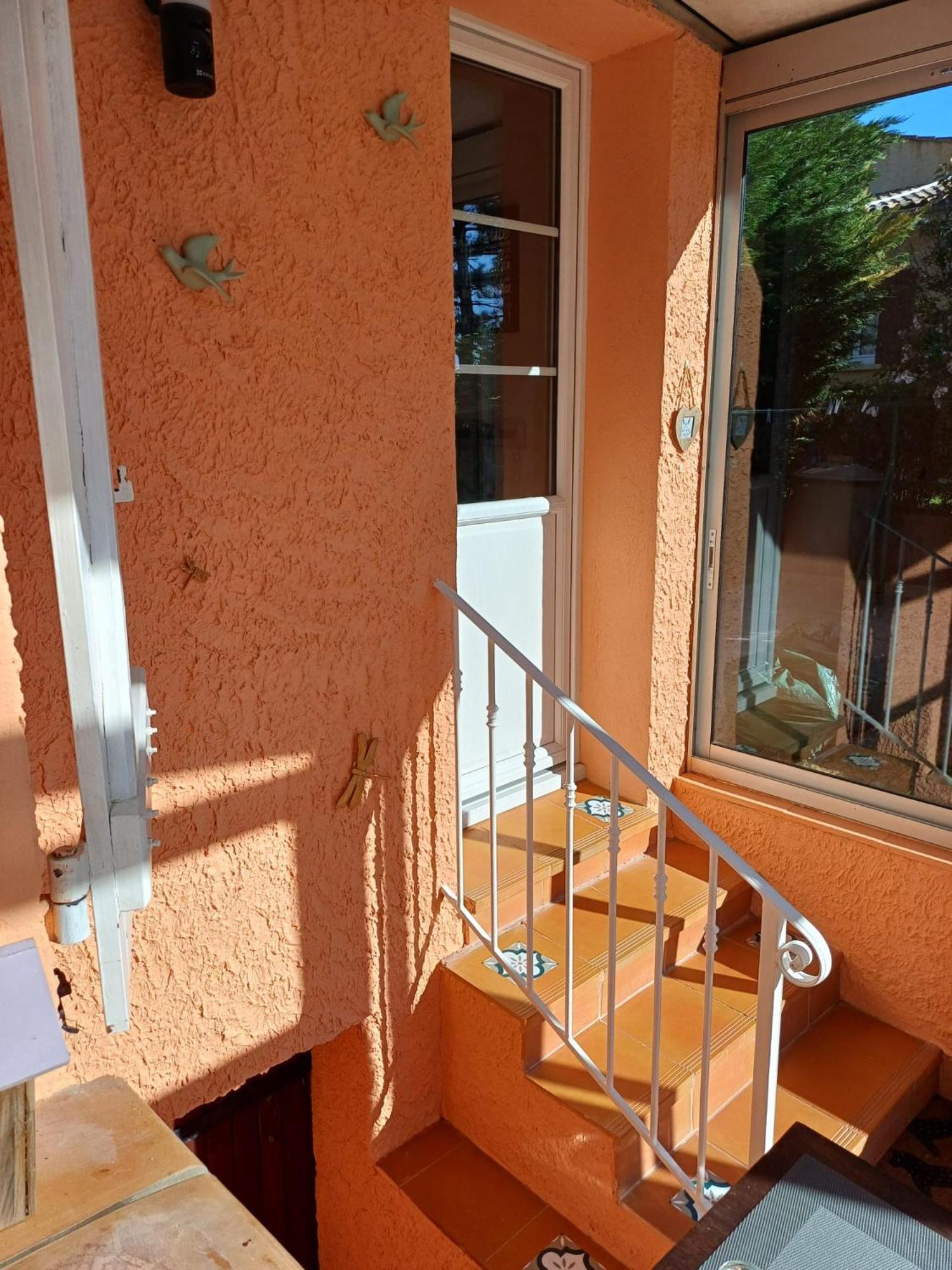 Family First Villa Гаргас Екстериор снимка